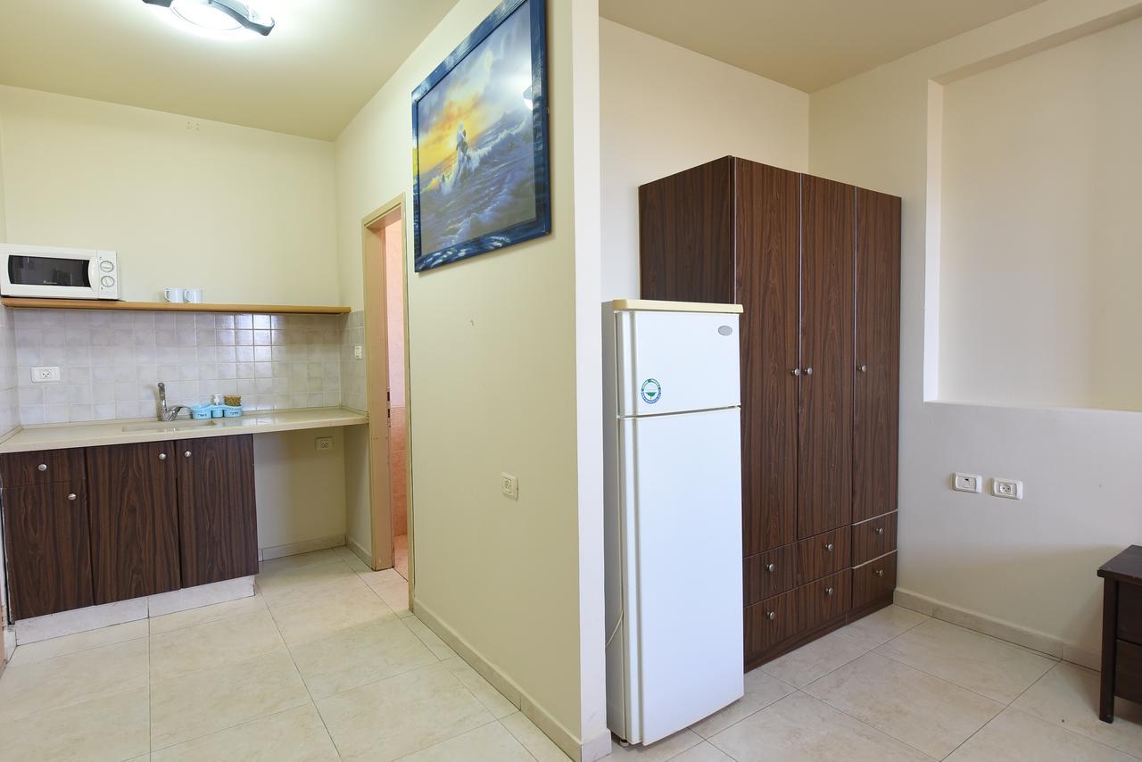 Flintstone Guest House 埃拉特 外观 照片